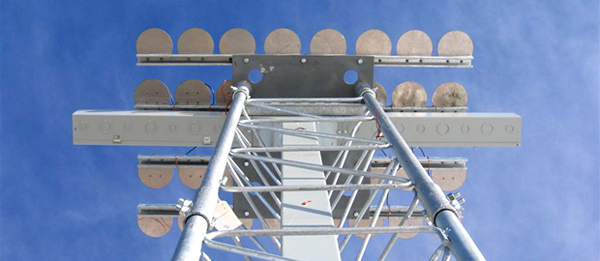 The IMCS antenna array at Amundsen-Scott South Pole Station.