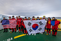 International collaborative voyage on Korea's RV Araon icebreaker. Photo by Jinsuk Kim, Korea Polar Research Institute 
