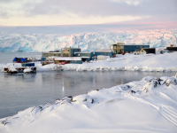 Photo by Ken Keenan. Image courtesy of NSF/USAP Photo Library.
