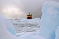 RV/IB Nathaniel B. Palmer. Photo by Dan Costa, courtesy of NSF/USAP Photo Library.