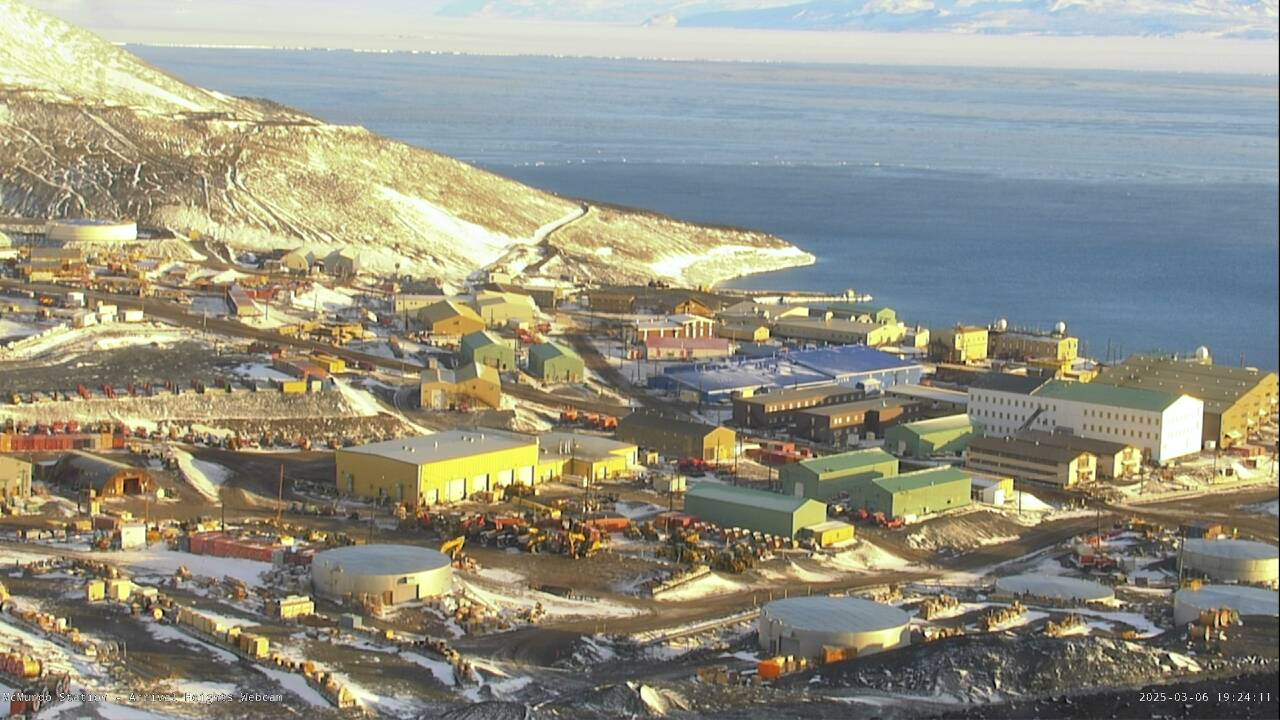 McMurdo Station - Arrival Heights Webcam