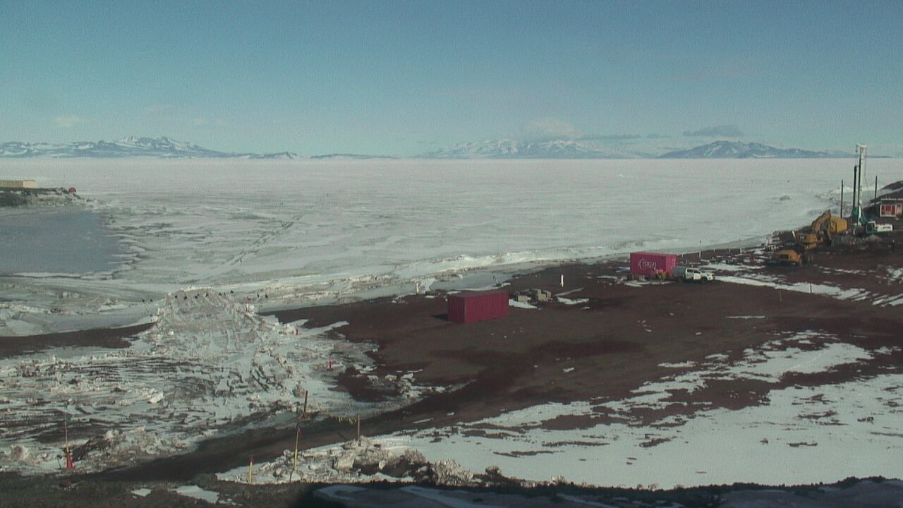 McMurdo Station - McMurdo Pier Webcam