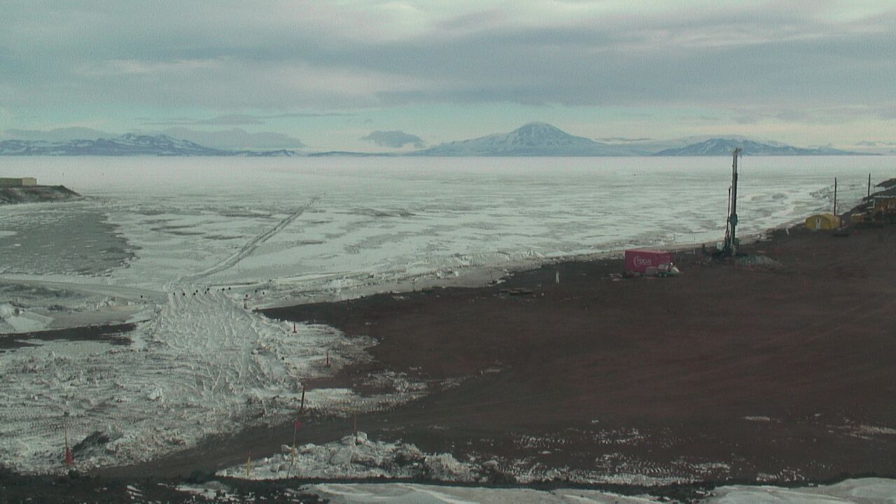 McMurdo Station - McMurdo Pier Webcam