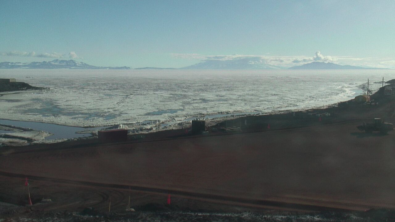 McMurdo Station - McMurdo Pier Webcam