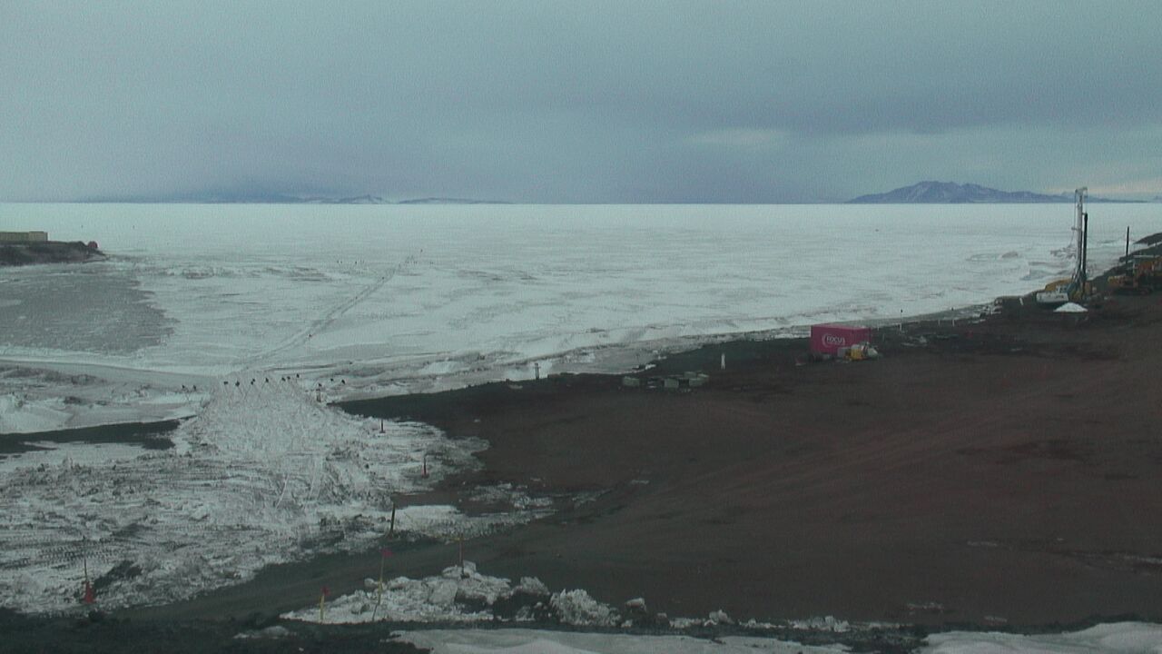 McMurdo Station - McMurdo Pier Webcam