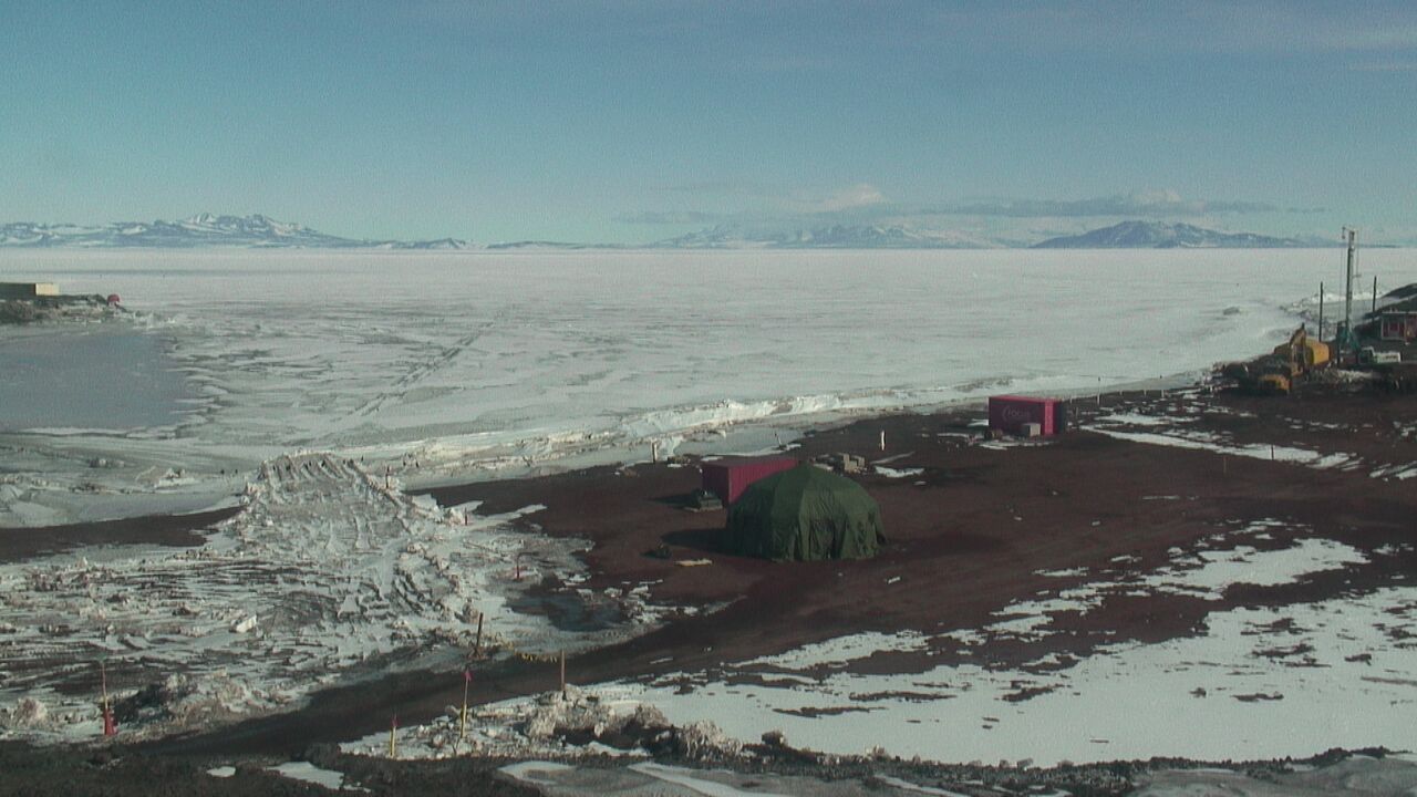 McMurdo Station - McMurdo Pier Webcam