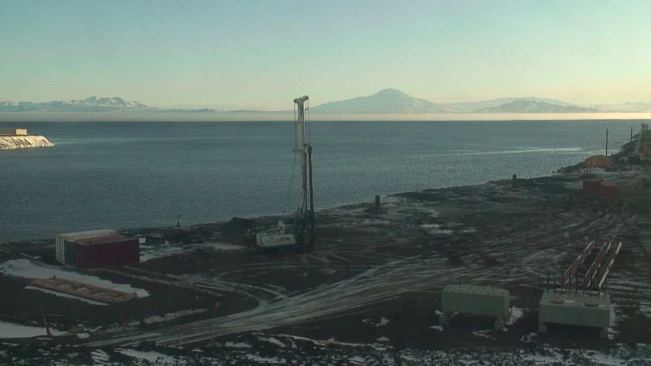 McMurdo Station - McMurdo Pier Webcam