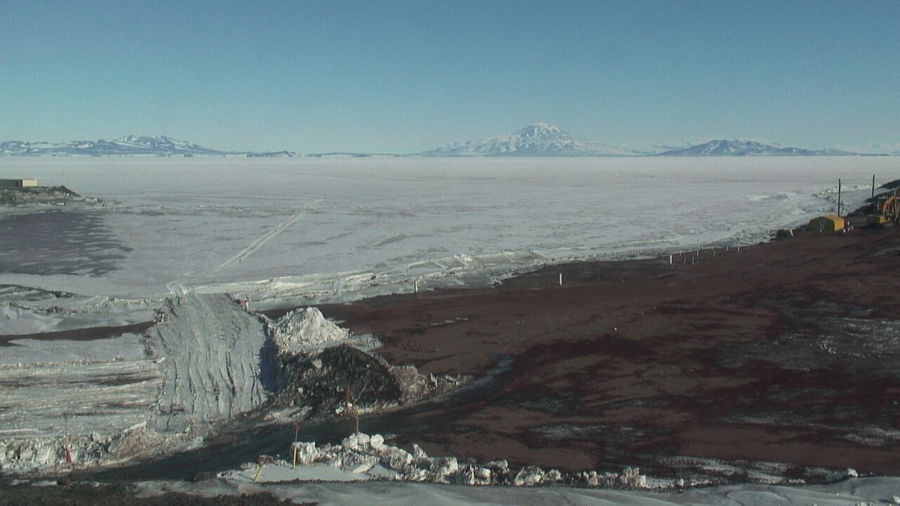 McMurdo Station - McMurdo Pier Webcam