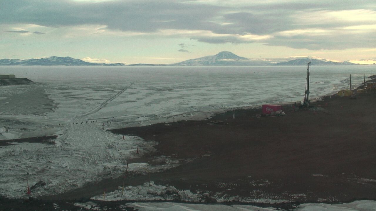 McMurdo Station - McMurdo Pier Webcam