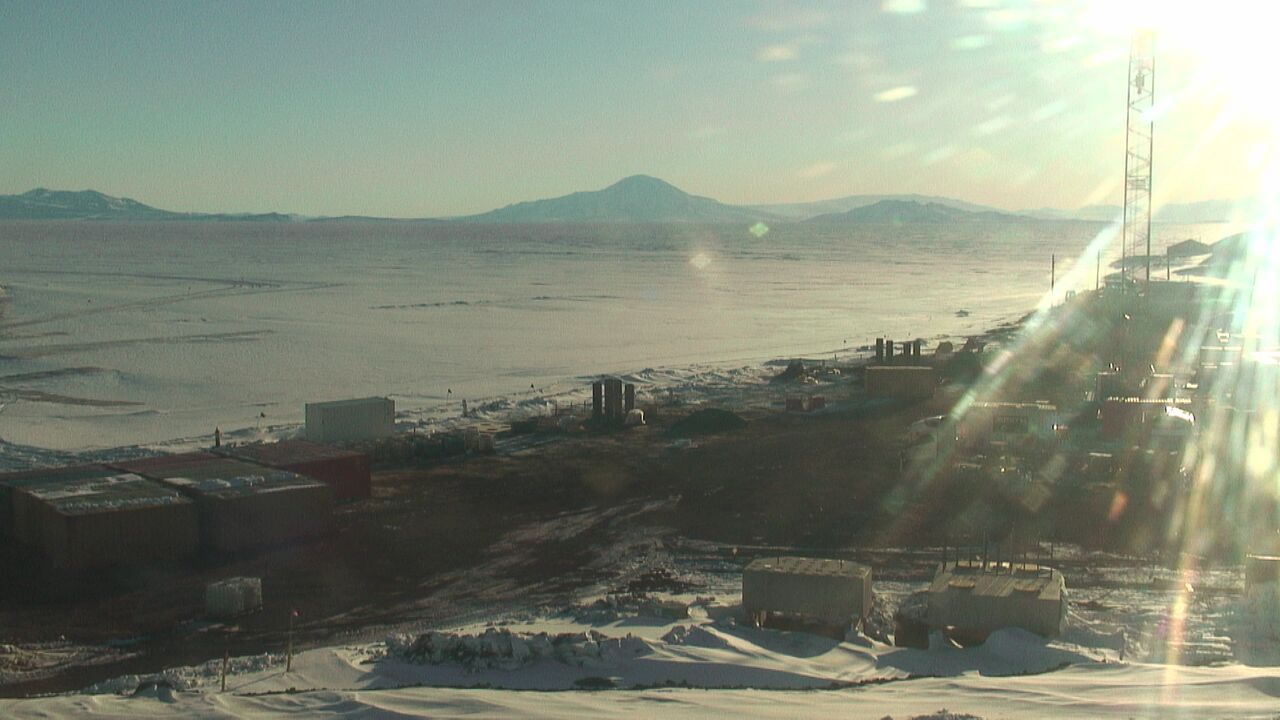 McMurdo Station - McMurdo Pier Webcam