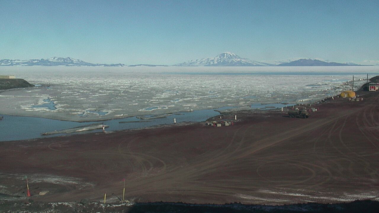 McMurdo Station - McMurdo Pier Webcam